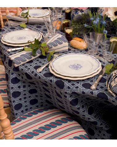 OUTDOOR CALIFORNIAN CANNAGE TABLECLOTH